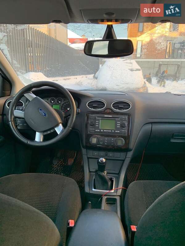 Хетчбек Ford Focus 2005 в Винниках фото 11 Хетчбек Ford Focus 2005 в Винниках