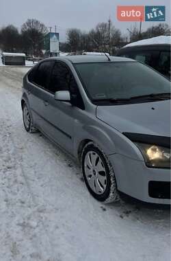 Хэтчбек Ford Focus 2005 в Ужгороде