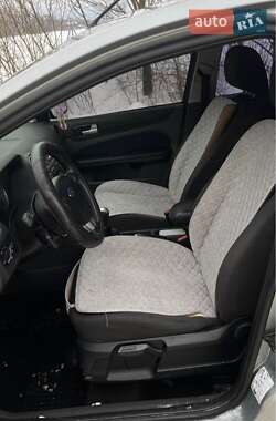 Хэтчбек Ford Focus 2005 в Ужгороде