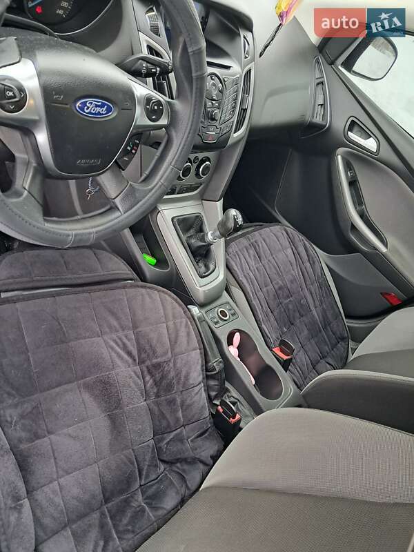 Универсал Ford Focus 2011 в Дунаевцах