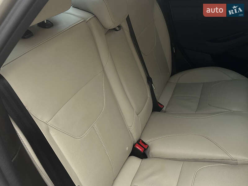 Седан Ford Focus 2018 в Черновцах