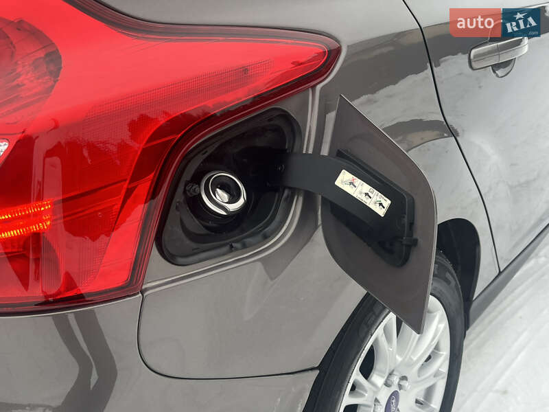 Хэтчбек Ford Focus 2012 в Стрые фото 13 Хэтчбек Ford Focus 2012 в Стрые