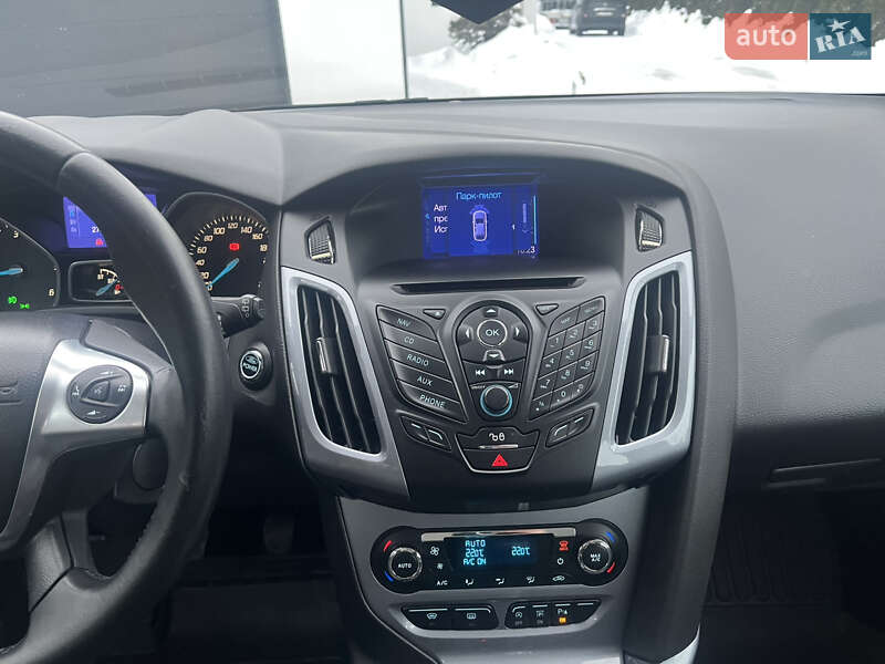 Хэтчбек Ford Focus 2012 в Стрые фото 24 Хэтчбек Ford Focus 2012 в Стрые