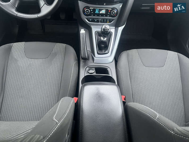 Хэтчбек Ford Focus 2012 в Стрые фото 26 Хэтчбек Ford Focus 2012 в Стрые