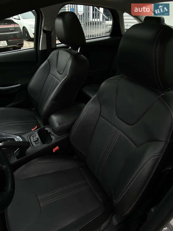 Седан Ford Focus 2014 в Кропивницком