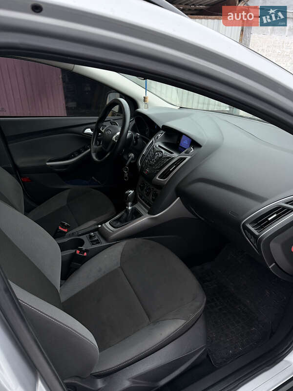 Универсал Ford Focus 2011 в Полонном фото 15 Универсал Ford Focus 2011 в Полонном