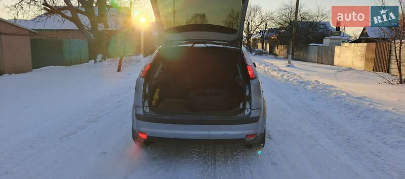 Хэтчбек Ford Focus 2005 в Харькове