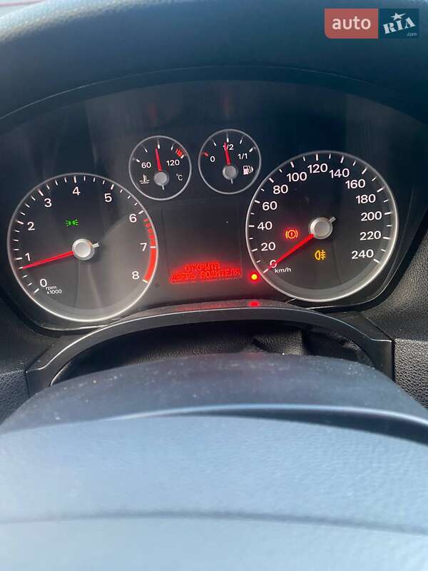 Хетчбек Ford Focus 2007 в Львові фото 9 Хетчбек Ford Focus 2007 в Львові