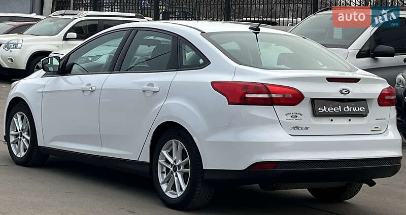 Седан Ford Focus 2015 в Николаеве