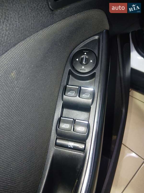 Хэтчбек Ford Focus 2013 в Одессе