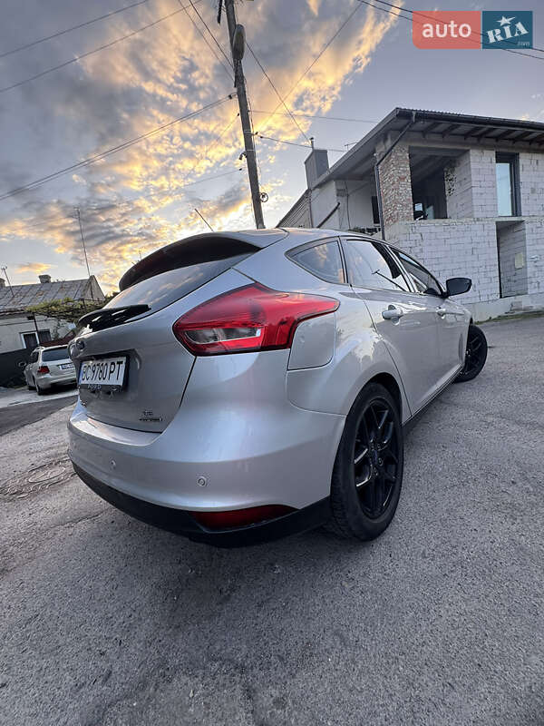 Хетчбек Ford Focus 2016 в Львові фото 4 Хетчбек Ford Focus 2016 в Львові