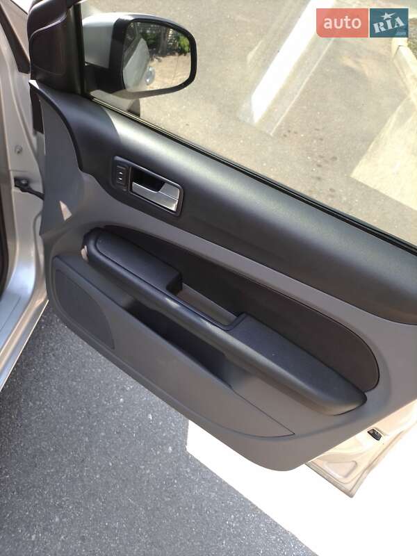 Хетчбек Ford Focus 2008 в Дніпрі