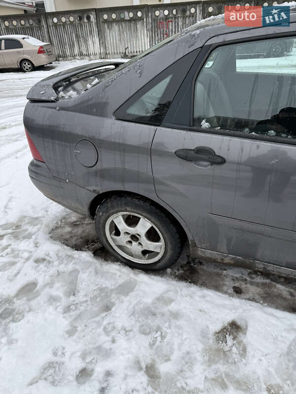 Седан Ford Focus 2002 в Киеве
