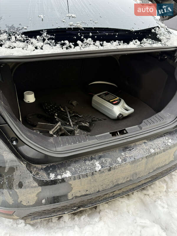 Седан Ford Focus 2015 в Житомирі фото 15 Седан Ford Focus 2015 в Житомирі