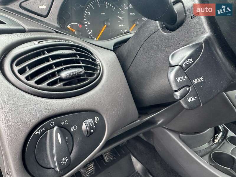Хэтчбек Ford Focus 2004 в Черновцах фото 46 Хэтчбек Ford Focus 2004 в Черновцах