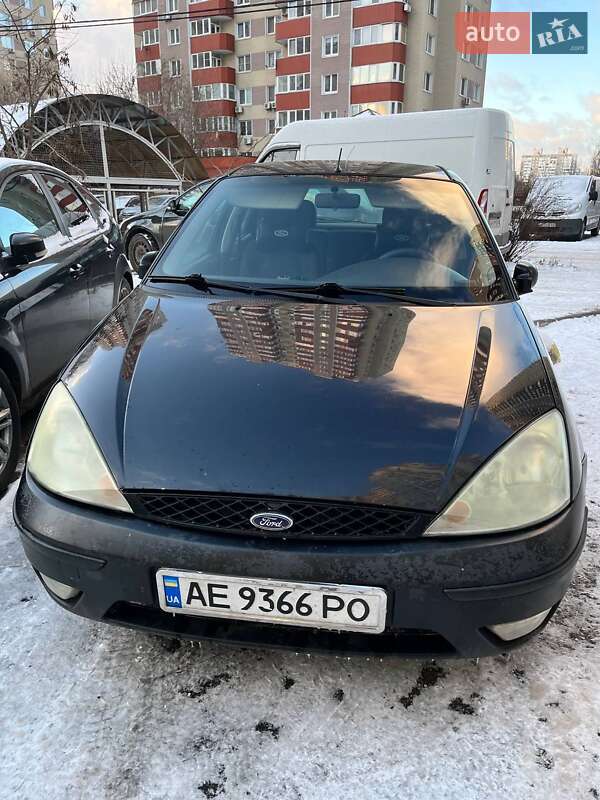 Хэтчбек Ford Focus 2002 в Киеве