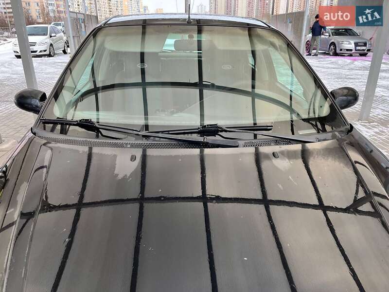 Хэтчбек Ford Focus 2002 в Киеве