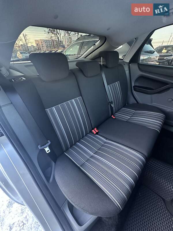 Хетчбек Ford Focus 2009 в Білогородці фото 17 Хетчбек Ford Focus 2009 в Білогородці