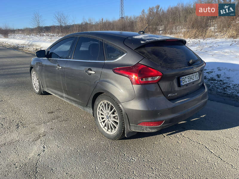 Хэтчбек Ford Focus 2017 в Львове