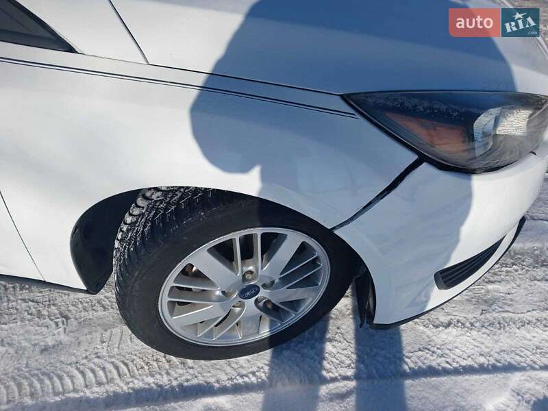 Седан Ford Focus 2015 в Киеве