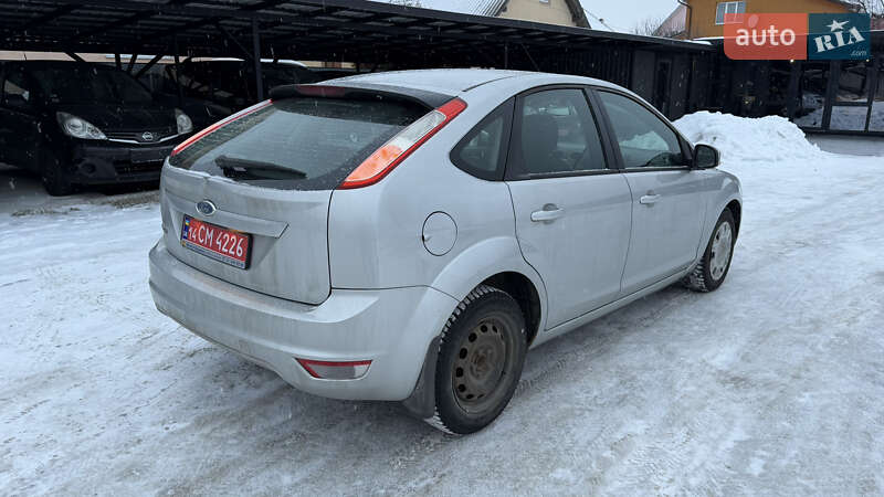 Хэтчбек Ford Focus 2008 в Калуше