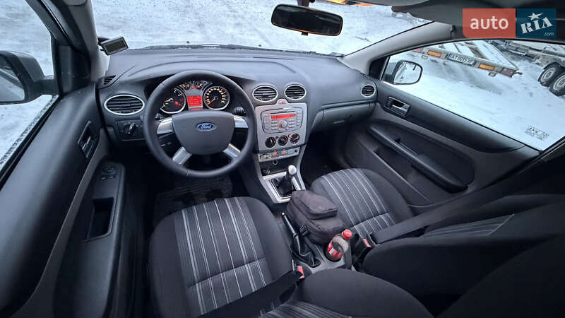 Хэтчбек Ford Focus 2008 в Калуше