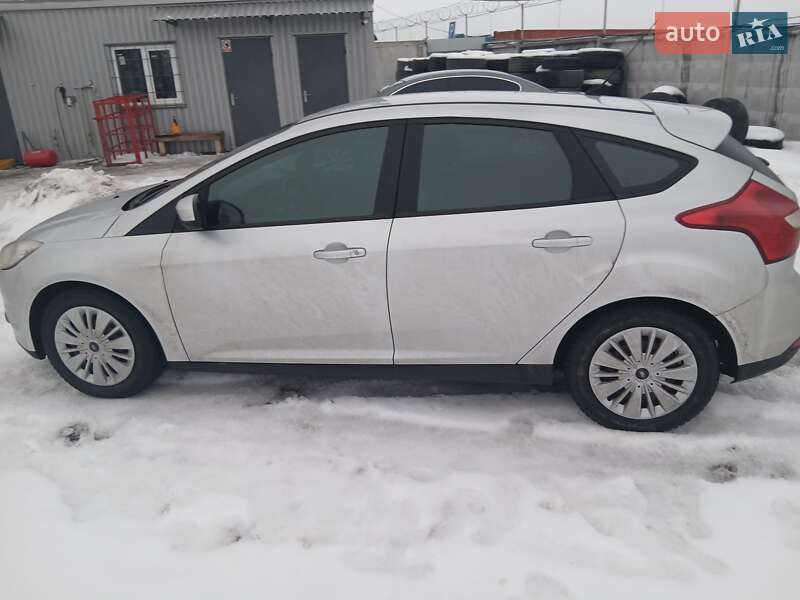 Ford Focus 2011