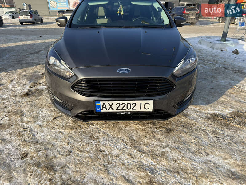 Хэтчбек Ford Focus 2015 в Харькове