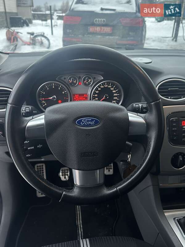 Универсал Ford Focus 2011 в Любешове