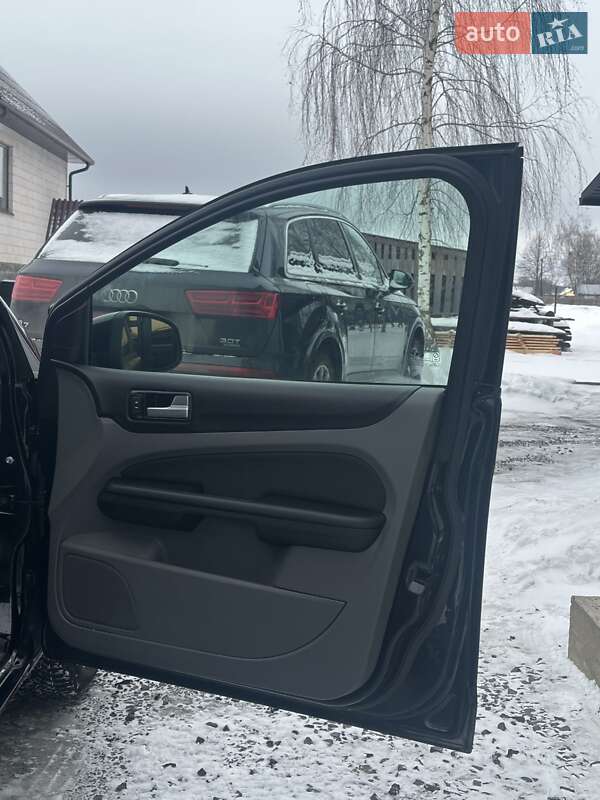 Универсал Ford Focus 2011 в Любешове