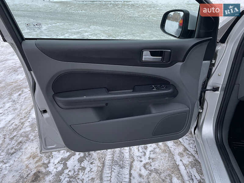 Універсал Ford Focus 2008 в Рівному фото 16 Універсал Ford Focus 2008 в Рівному