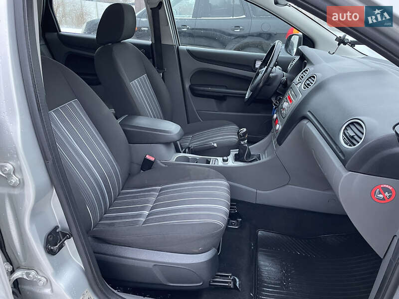 Універсал Ford Focus 2008 в Рівному фото 27 Універсал Ford Focus 2008 в Рівному