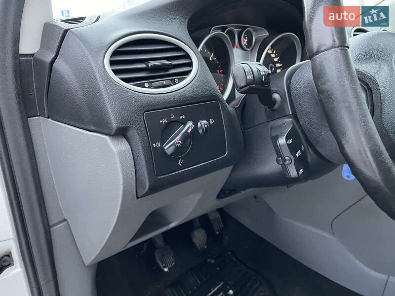 Універсал Ford Focus 2008 в Рівному фото 19 Універсал Ford Focus 2008 в Рівному