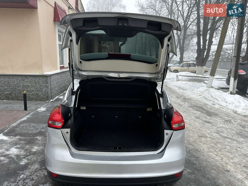 Хетчбек Ford Focus 2015 в Полтаві фото 11 Хетчбек Ford Focus 2015 в Полтаві
