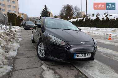 Седан Ford Focus 2017 в Львові