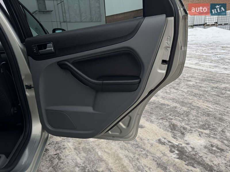 Універсал Ford Focus 2008 в Володимирі