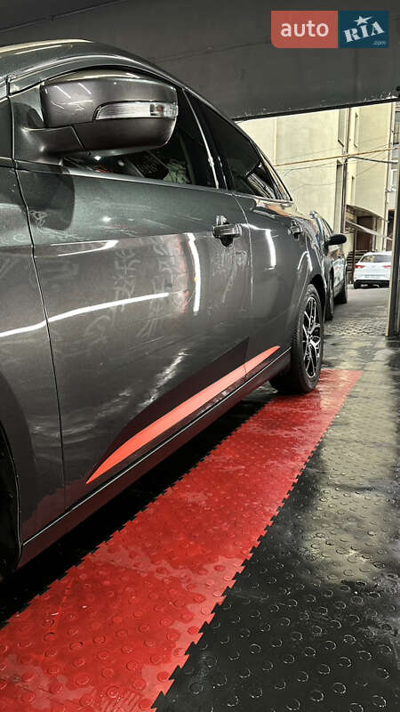 Седан Ford Focus 2017 в Днепре