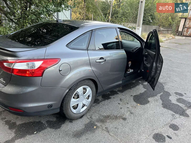 Седан Ford Focus 2014 в Кривому Розі