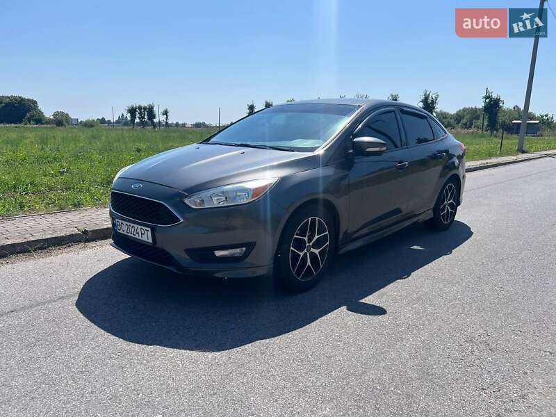 Седан Ford Focus 2015 в Стрые