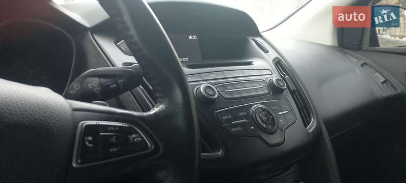 Седан Ford Focus 2015 в Стрые