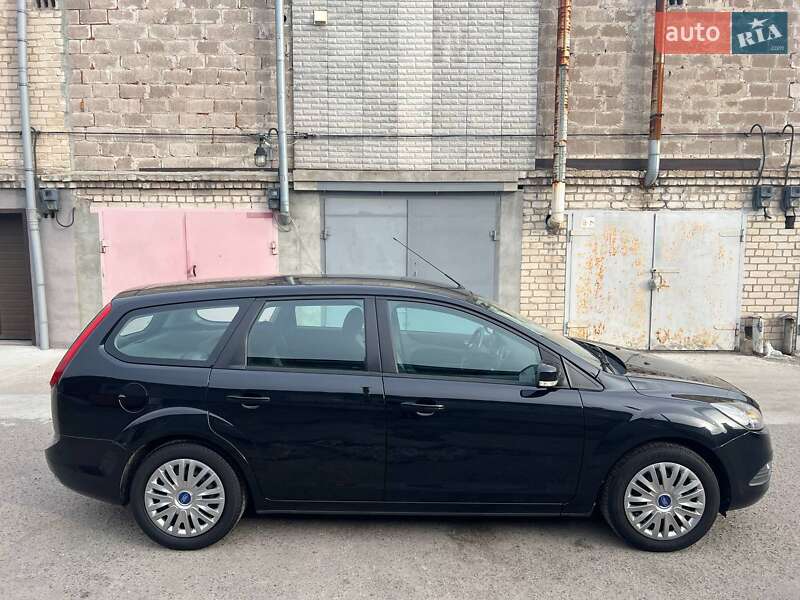 Універсал Ford Focus 2010 в Дніпрі фото 6 Універсал Ford Focus 2010 в Дніпрі