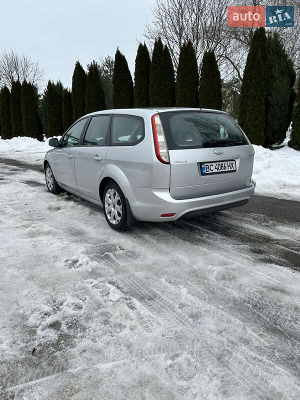 Универсал Ford Focus 2009 в Городке