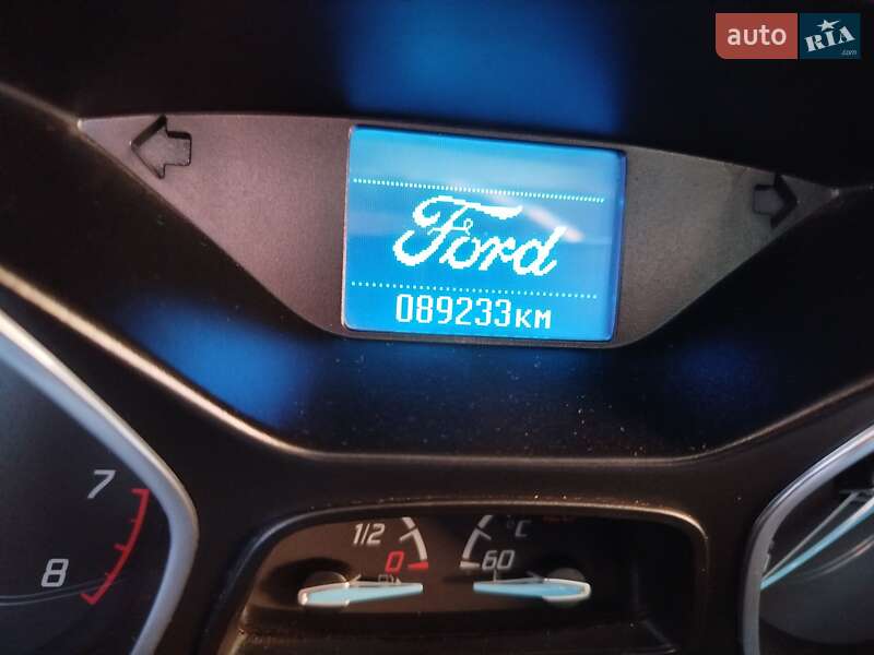 Седан Ford Focus 2013 в Синельниковому