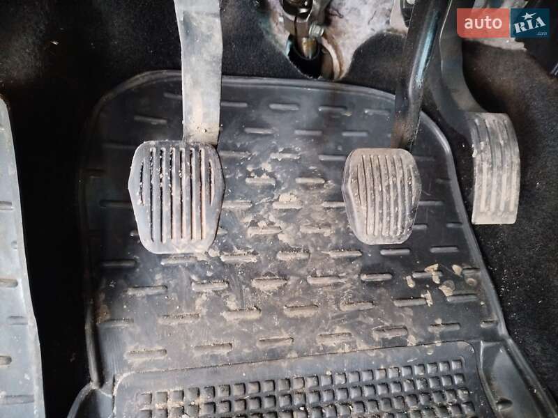 Седан Ford Focus 2013 в Синельниковому