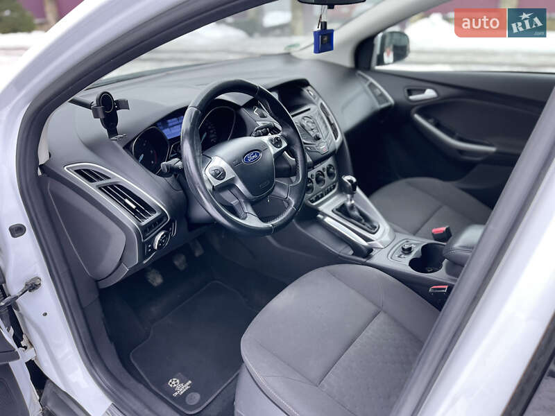 Универсал Ford Focus 2013 в Долине