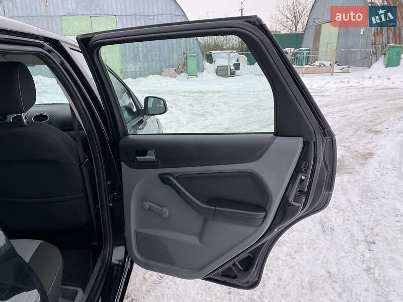 Универсал Ford Focus 2010 в Ровно