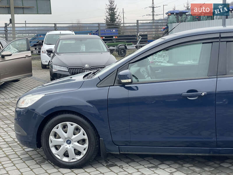 Хэтчбек Ford Focus 2008 в Мукачево