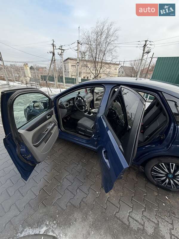 Хетчбек Ford Focus 2010 в Одесі фото 10 Хетчбек Ford Focus 2010 в Одесі