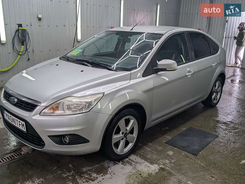 Хетчбек Ford Focus 2010 в Каневі