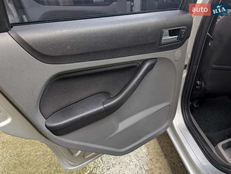 Хетчбек Ford Focus 2010 в Каневі